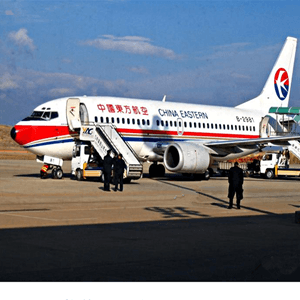 抚远东极机场托运航空快运业稳步发展的原因是什么？
